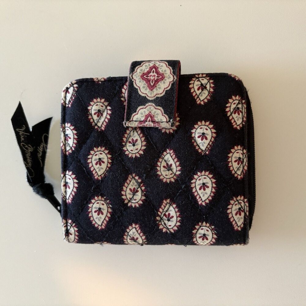 Vera Bradley Women's Trifold Wallet in Retired Classic Black Paisley Pattern - Picture 2 of 5